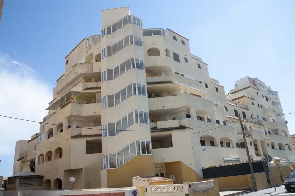 Isla Apartment *